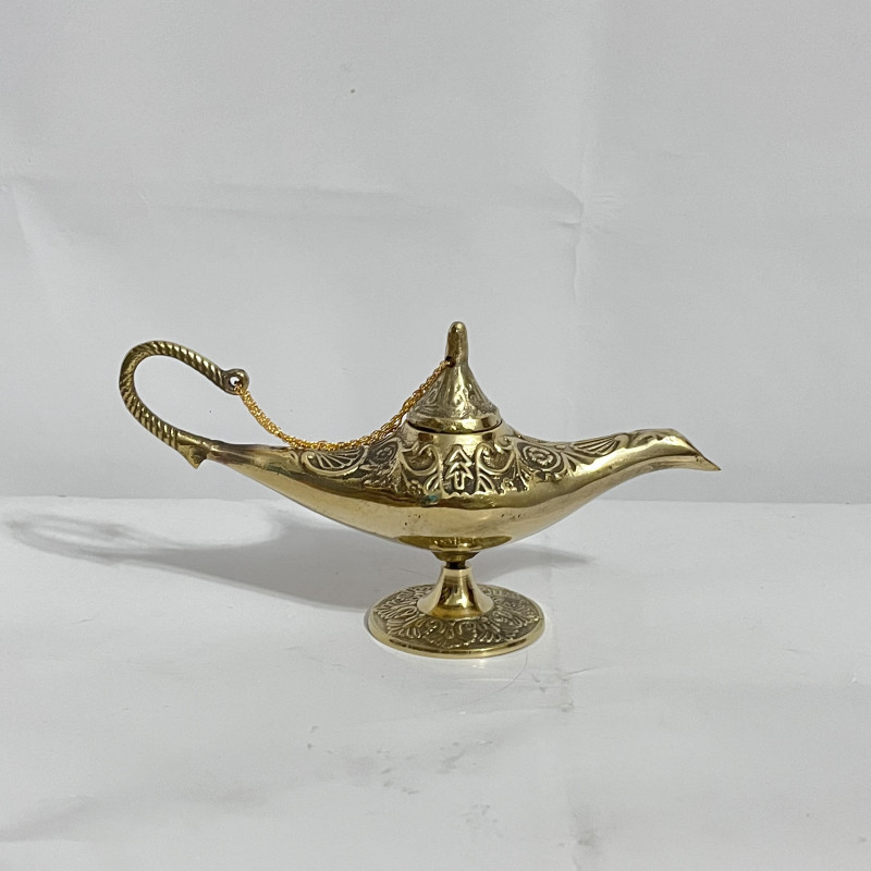 পিতলের আলাদিনের চেরাগ শোপিস – ৭.৫ ইঞ্চি